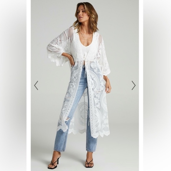 Showpo. Off The Grid Kimono In White Lace NWT M/L - Picture 1 of 15